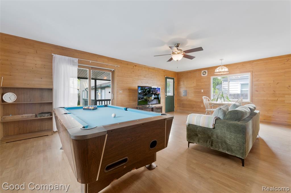 23385 Melville Avenue Property Photo 25