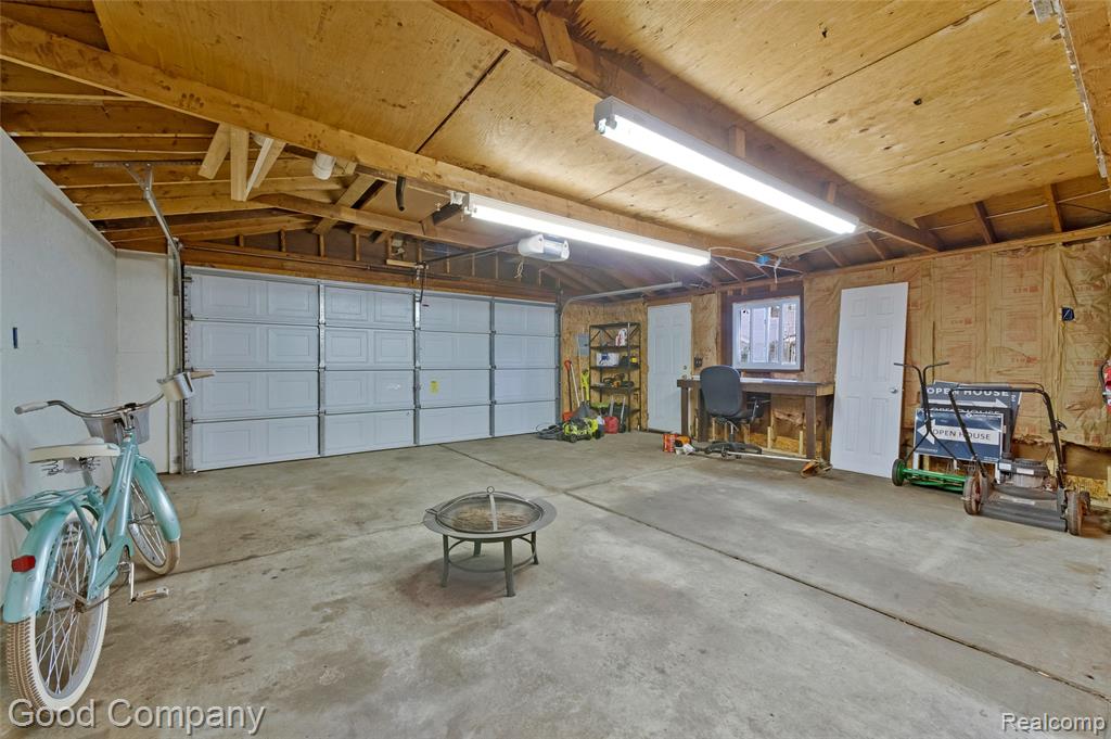 23385 Melville Avenue Property Photo 40