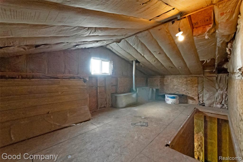 23385 Melville Avenue Property Photo 43
