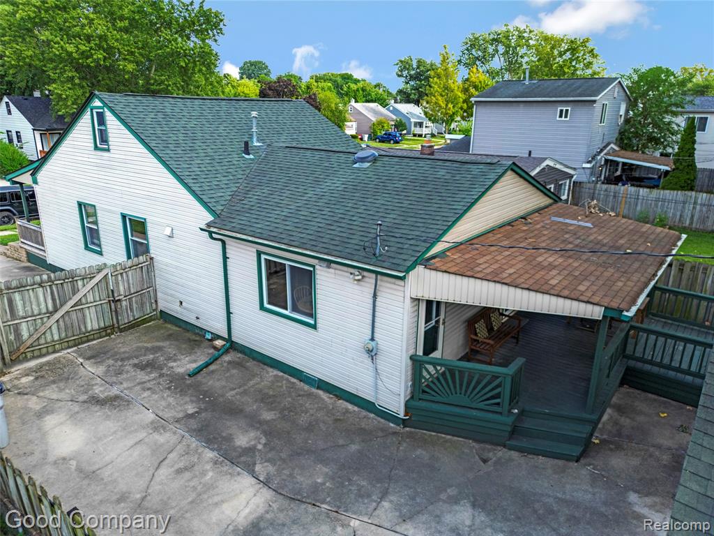 23385 Melville Avenue Property Photo 50