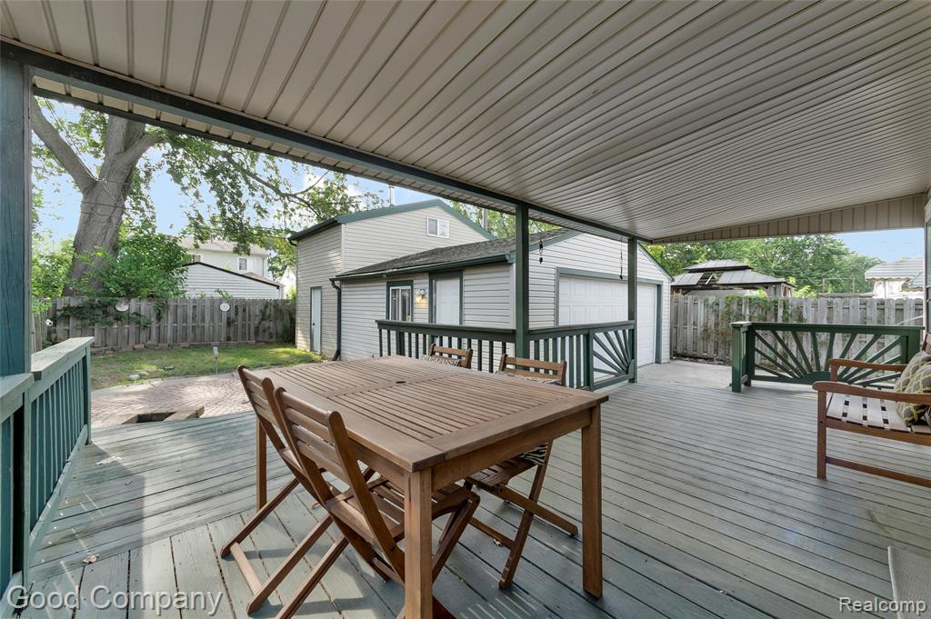 23385 Melville Avenue Property Photo 51