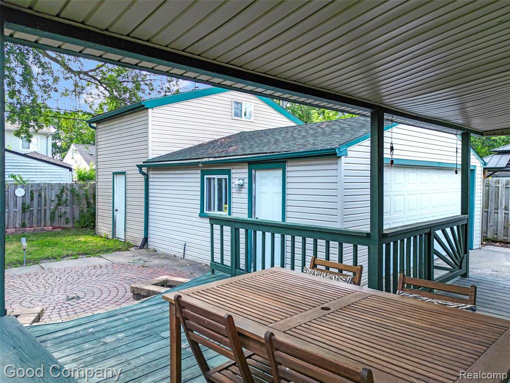 23385 Melville Avenue Property Photo 53