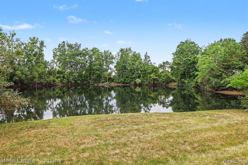 6305 Squire Lake Drive Property Photo 16