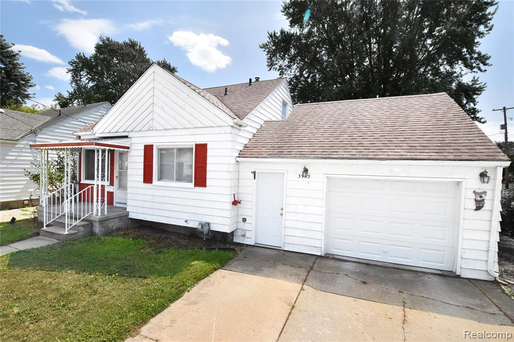 3933 Clairmont Street Property Photo 1