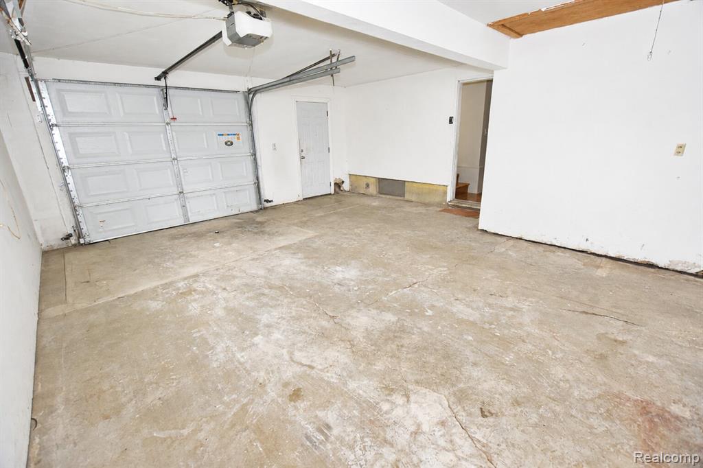 3933 Clairmont Street Property Photo 18