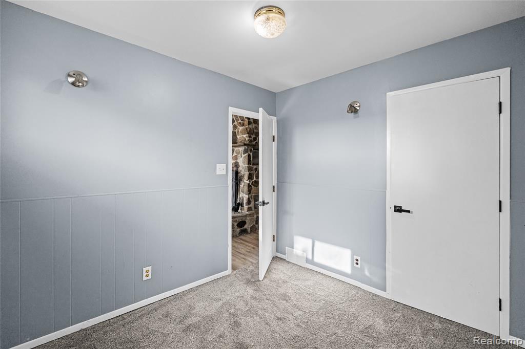 6220 Wertz Property Photo 22