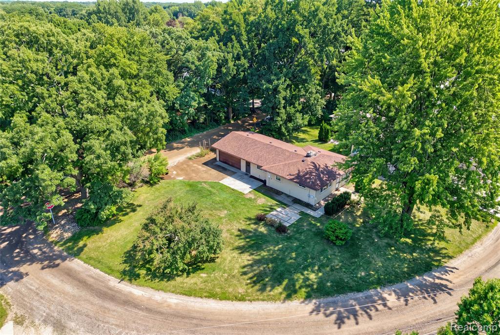 6220 Wertz Property Photo 40