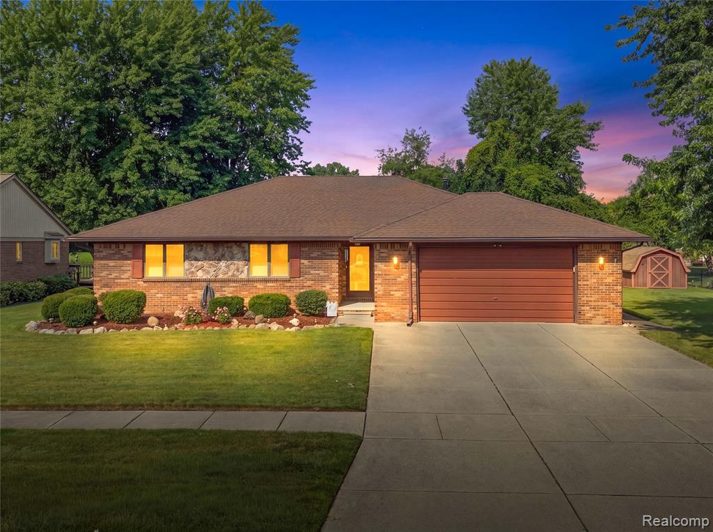 51957 N Adele Circle Property Photo 1