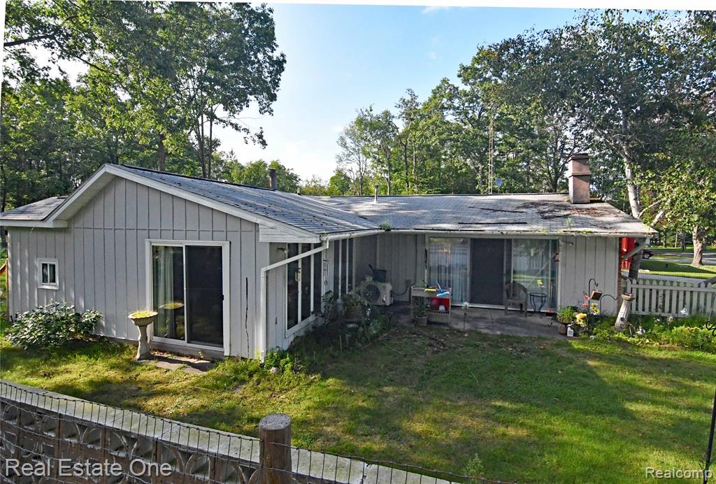 4255 N Ash Road Property Photo 6