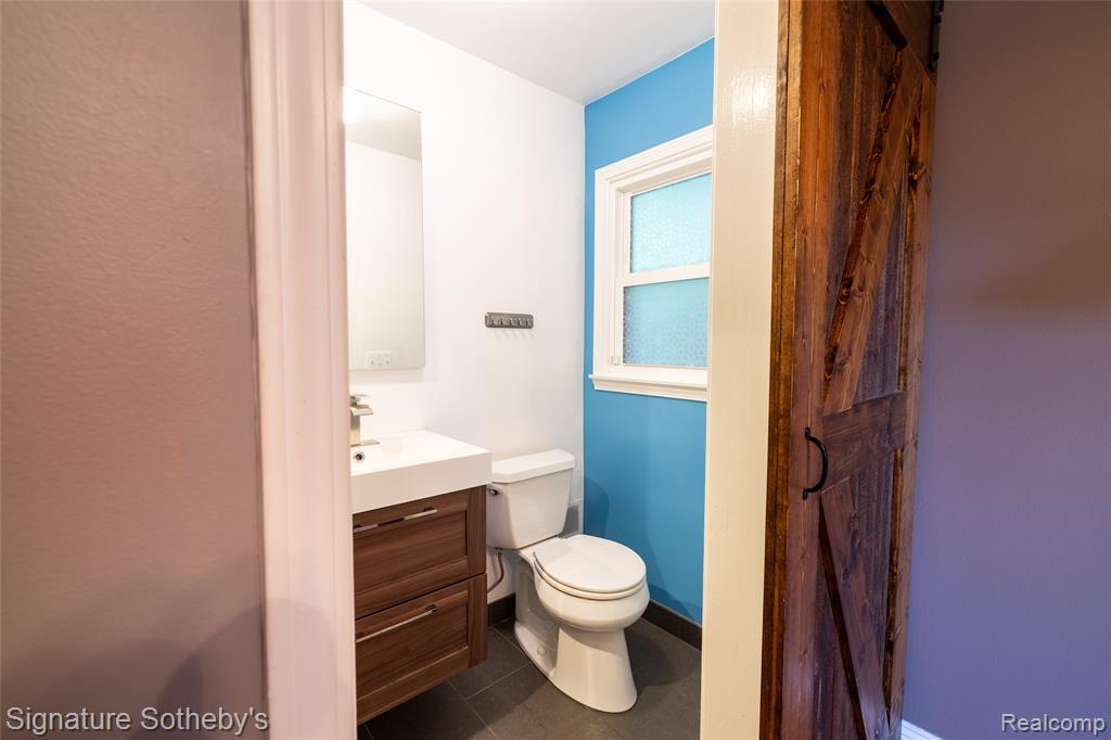 818 N Main Street Property Photo 18