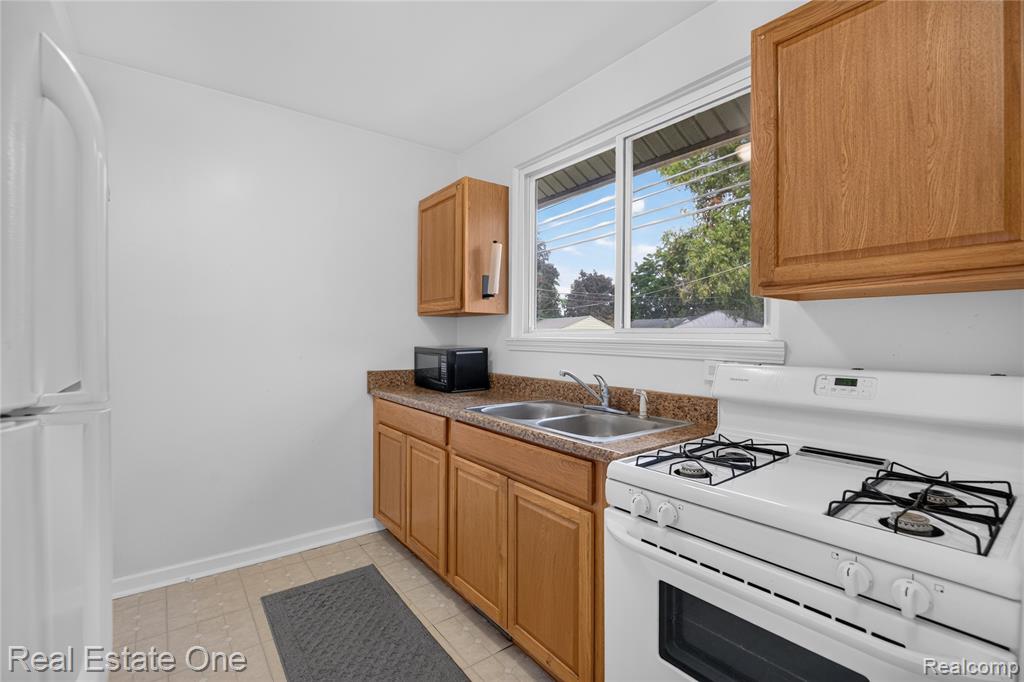 5749 Wilmer Street Property Photo 9