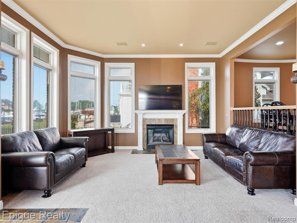 32354 N River Road Property Photo 17
