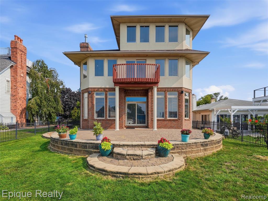 32354 N River Road Property Photo 49