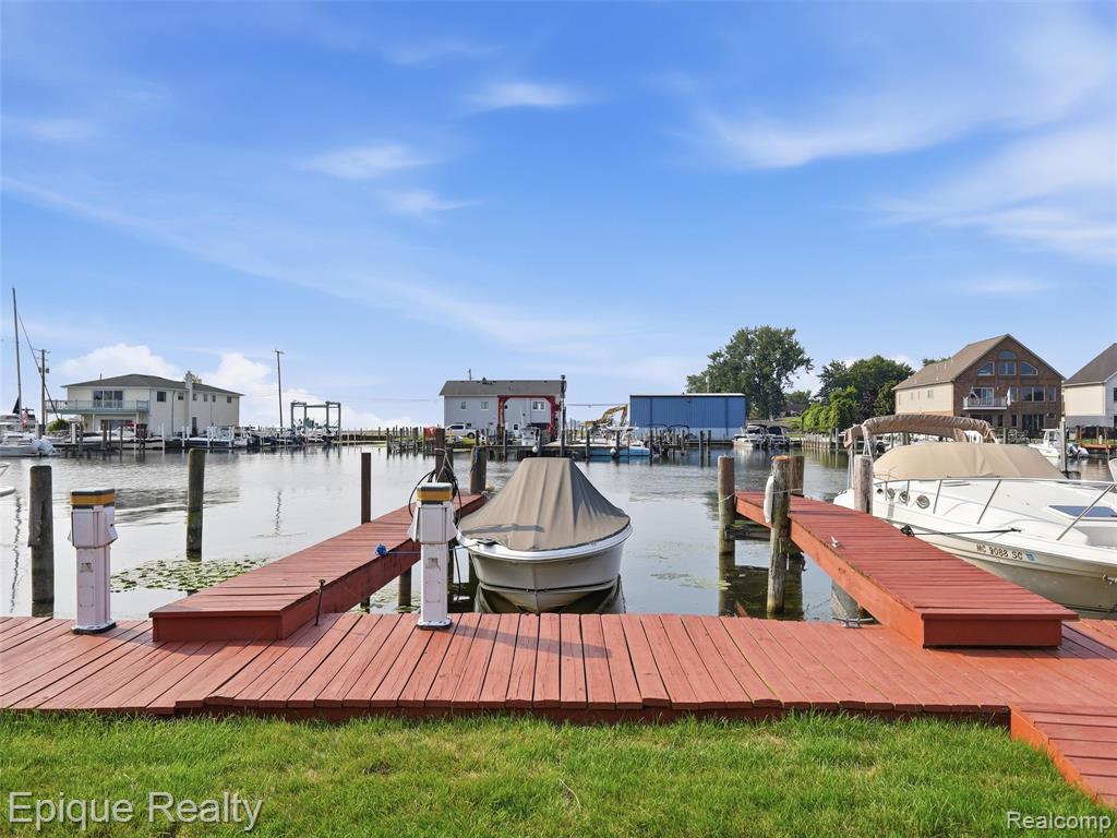 32354 N River Road Property Photo 69