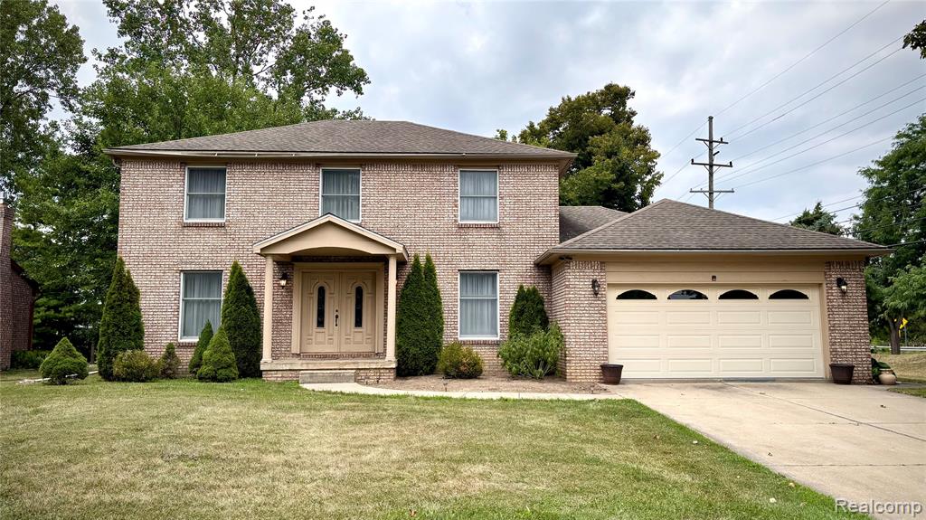 44783 Lake Crest Drive Property Photo 1