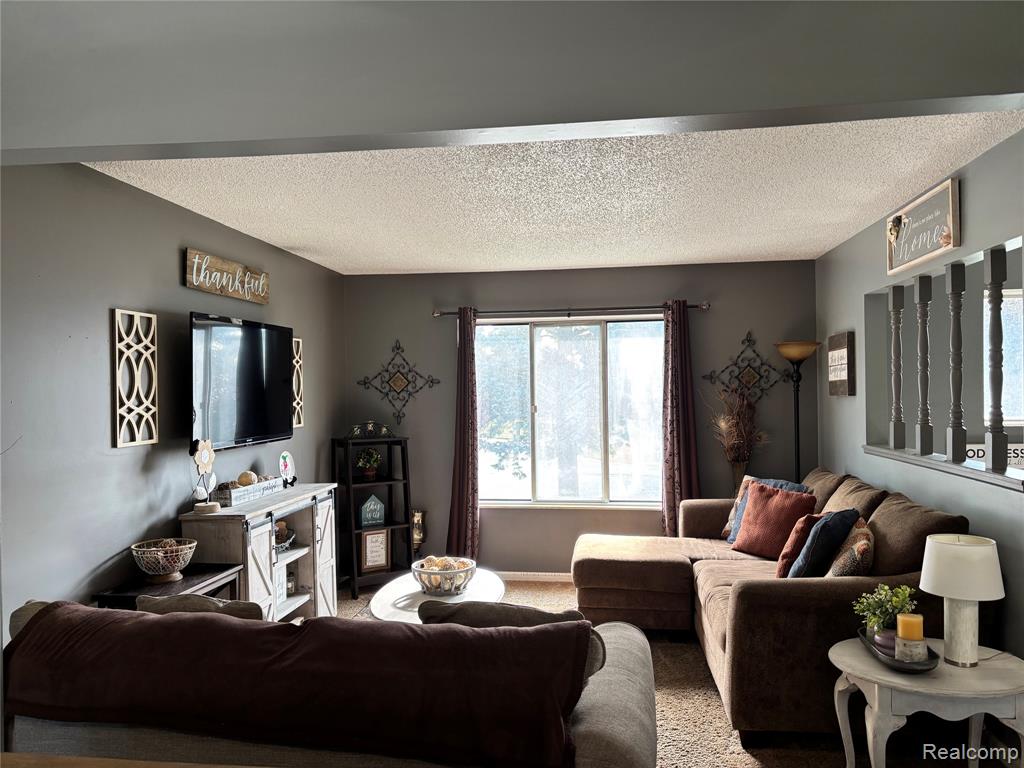 15044 Cutler Drive Property Photo 10