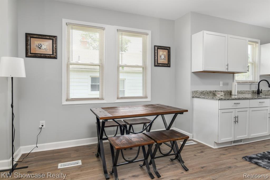 7244 Jackson Avenue Property Photo 6