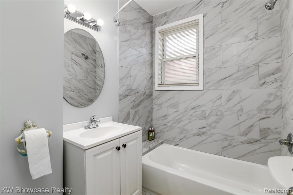 7244 Jackson Avenue Property Photo 10