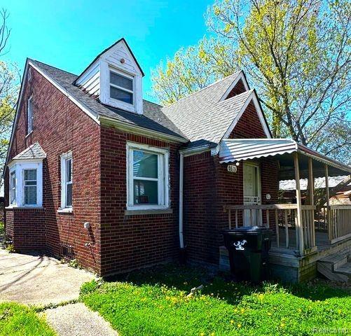 5579 Lenox Street Property Photo 1