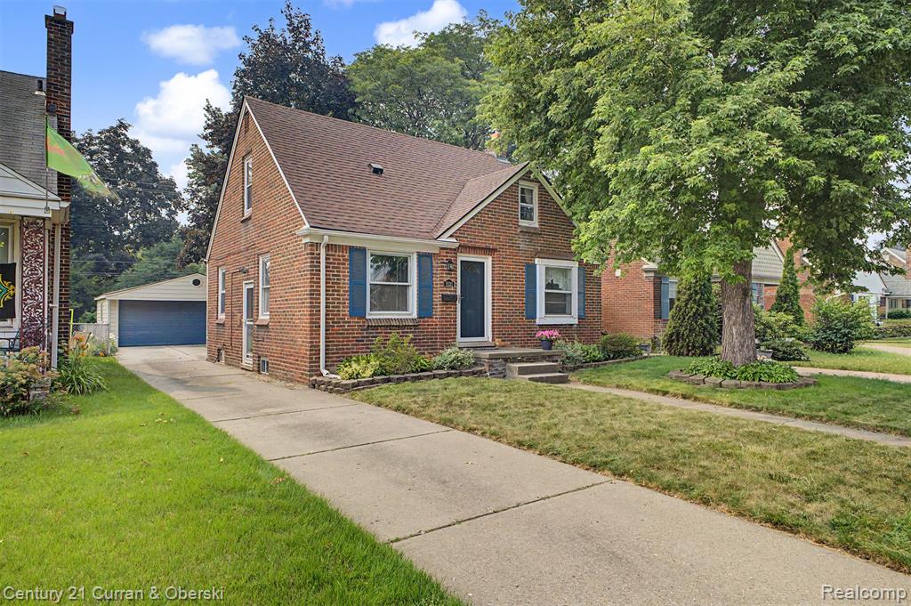 1521 Highview Street Property Photo 3