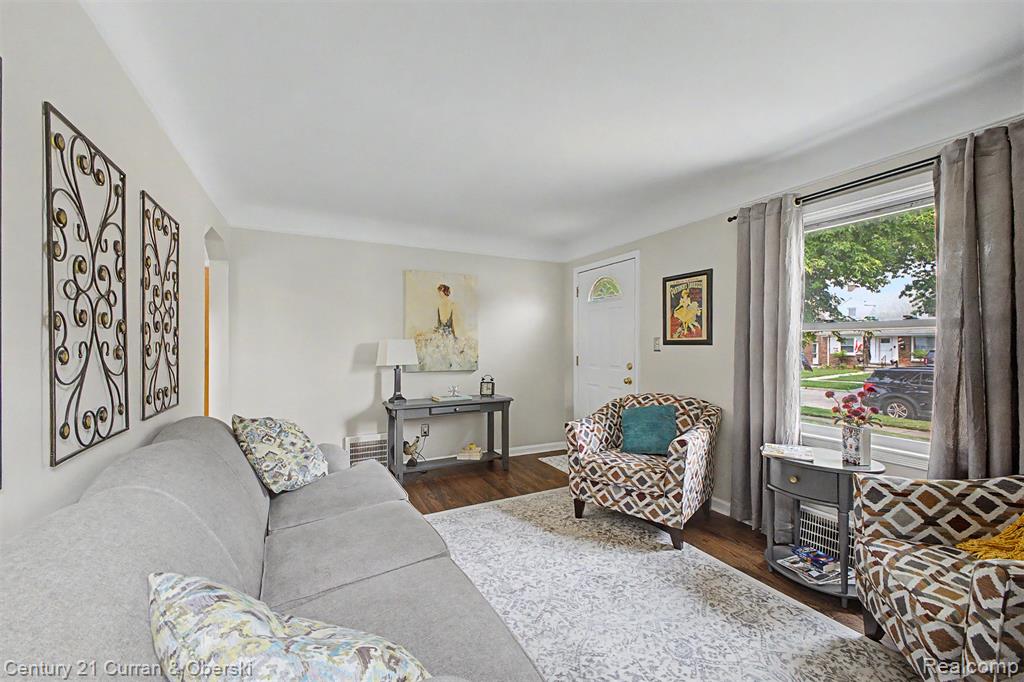 1521 Highview Street Property Photo 7