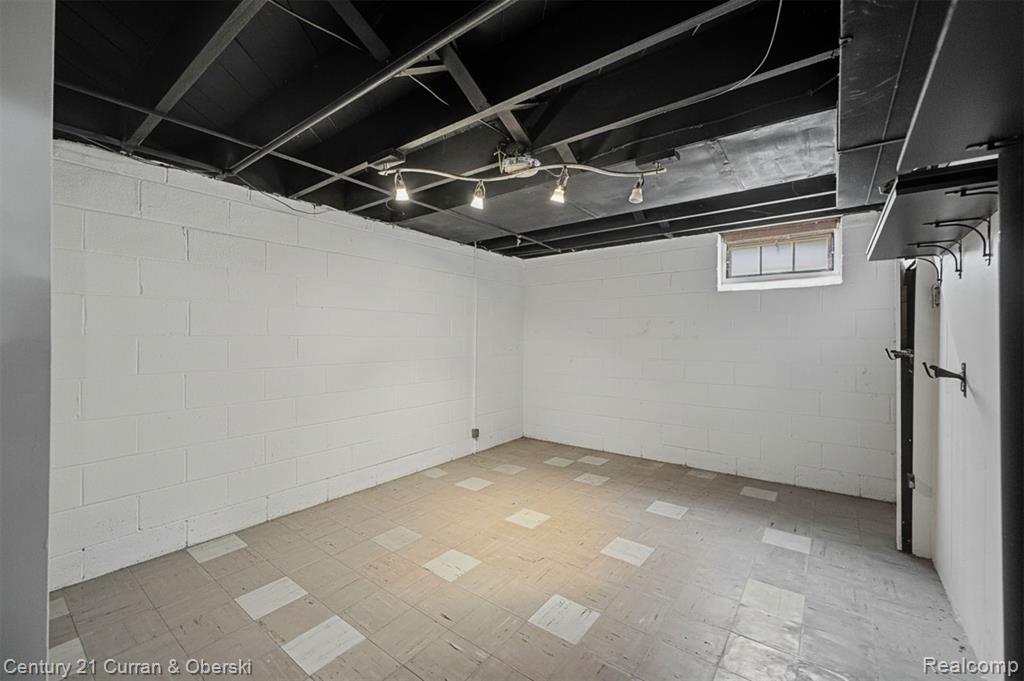 1521 Highview Street Property Photo 29
