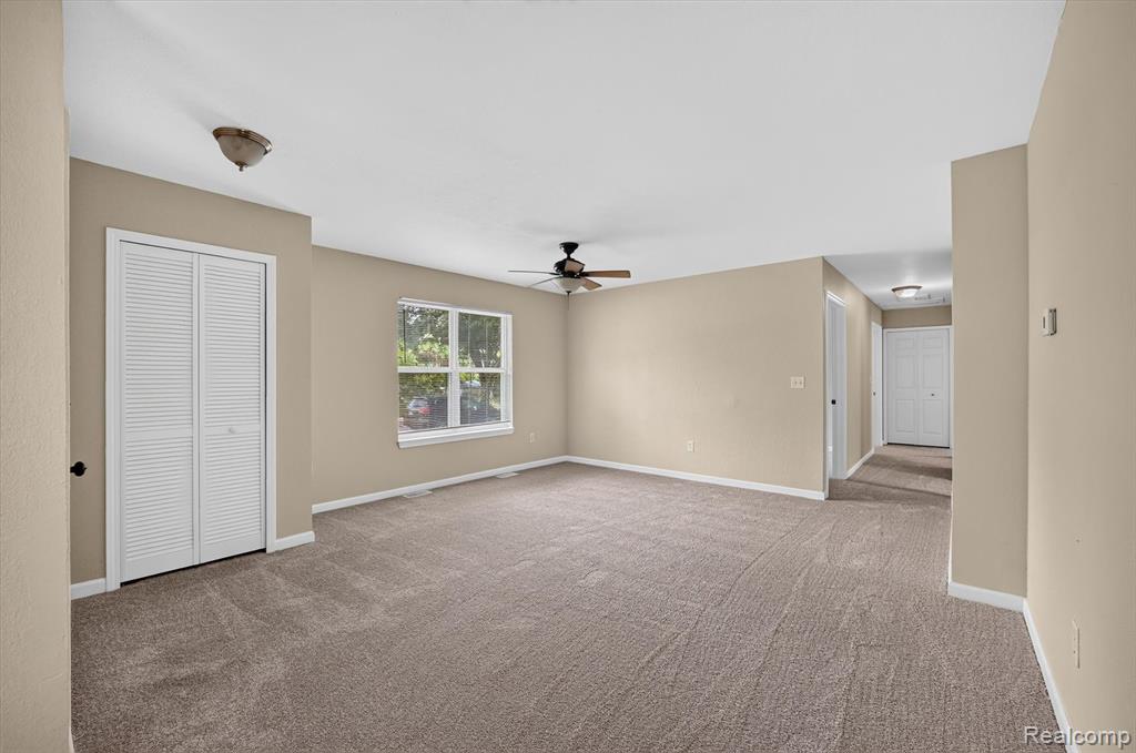 611 Conant Avenue Property Photo 4