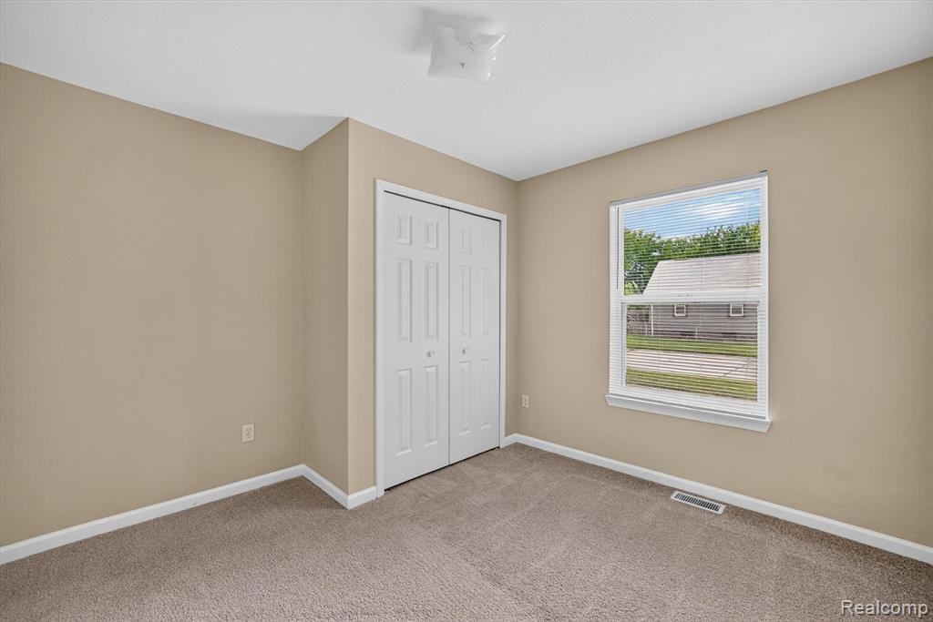 611 Conant Avenue Property Photo 10