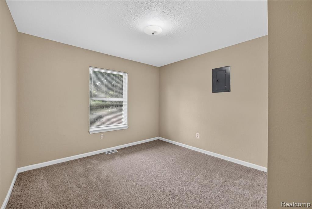 611 Conant Avenue Property Photo 15