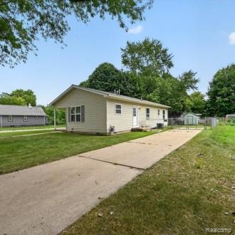 611 Conant Avenue Property Photo 22