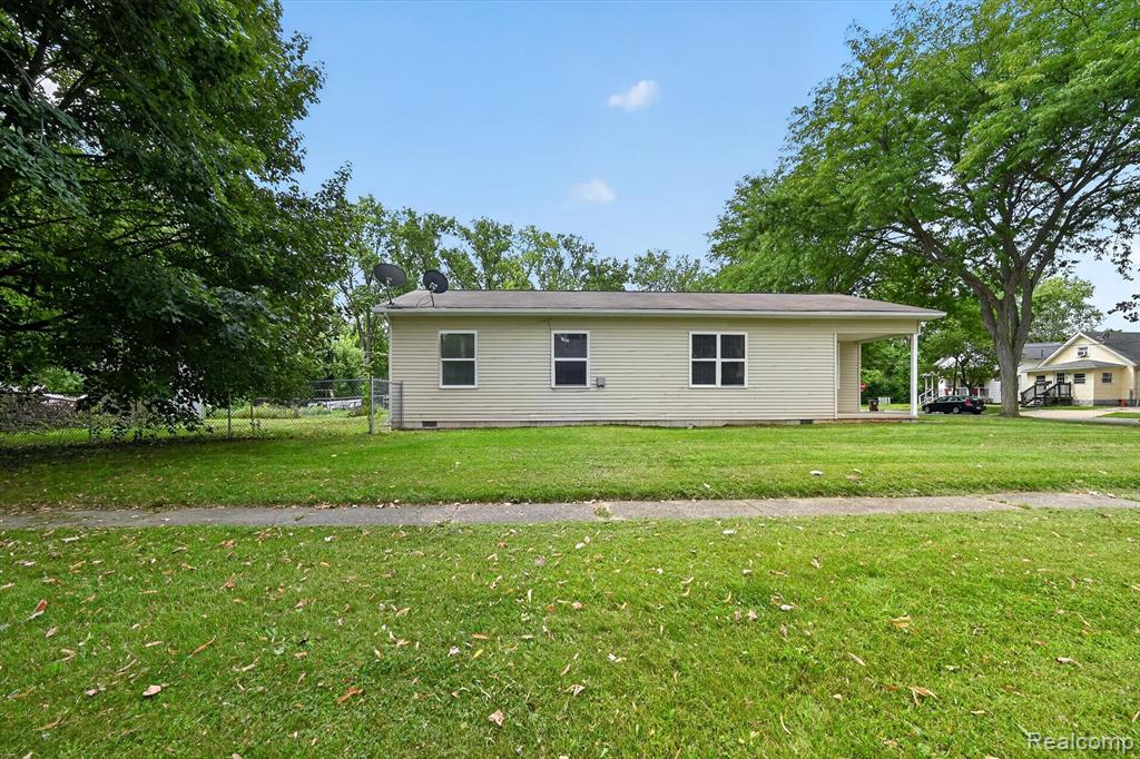 611 Conant Avenue Property Photo 23