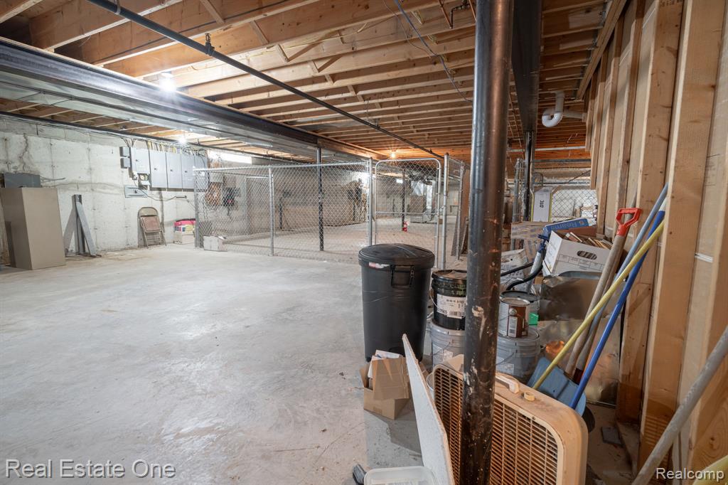 4139 W Walton Boulevard Property Photo 26