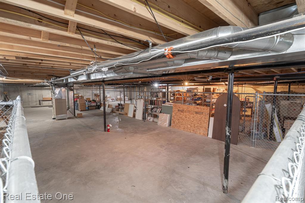 4139 W Walton Boulevard Property Photo 29