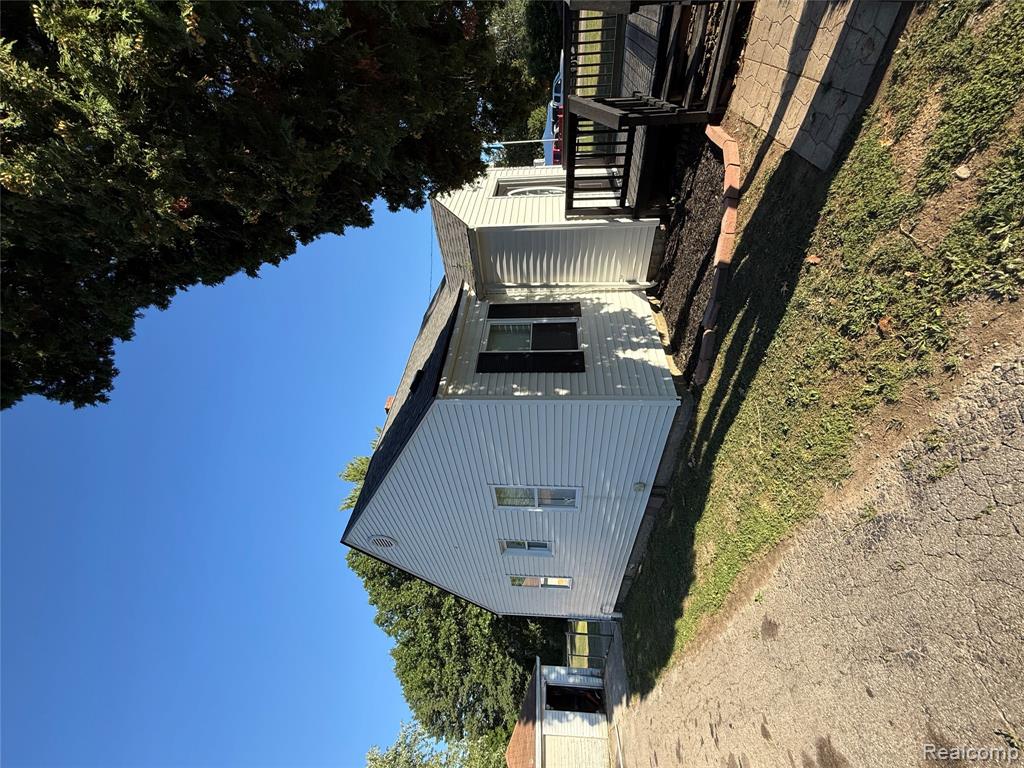 3270 N Term Street Property Photo 3