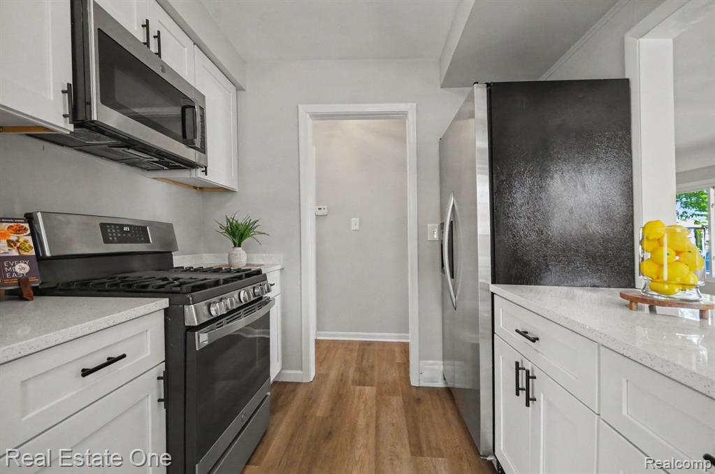 24605 Brittany Avenue Property Photo 12
