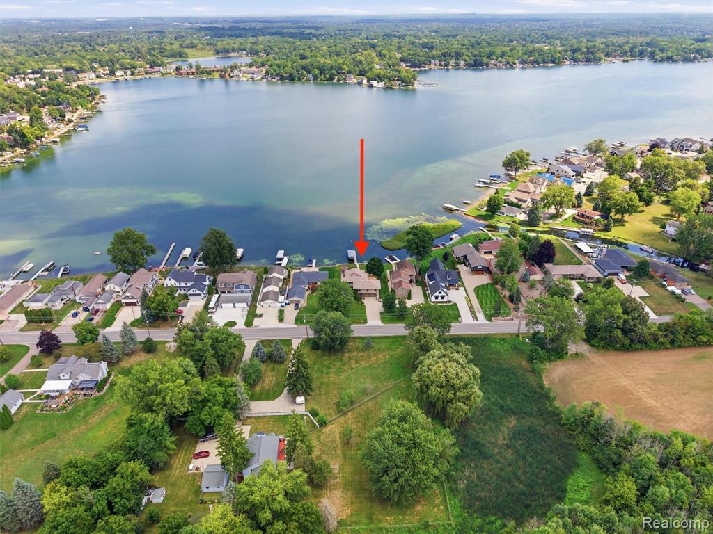 12067 Torrey Road Property Photo 3