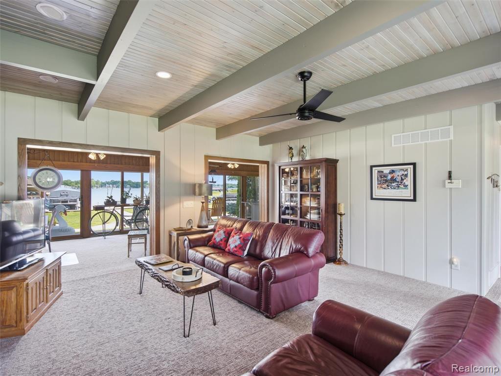 12067 Torrey Road Property Photo 11