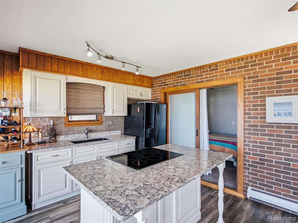 12067 Torrey Road Property Photo 16