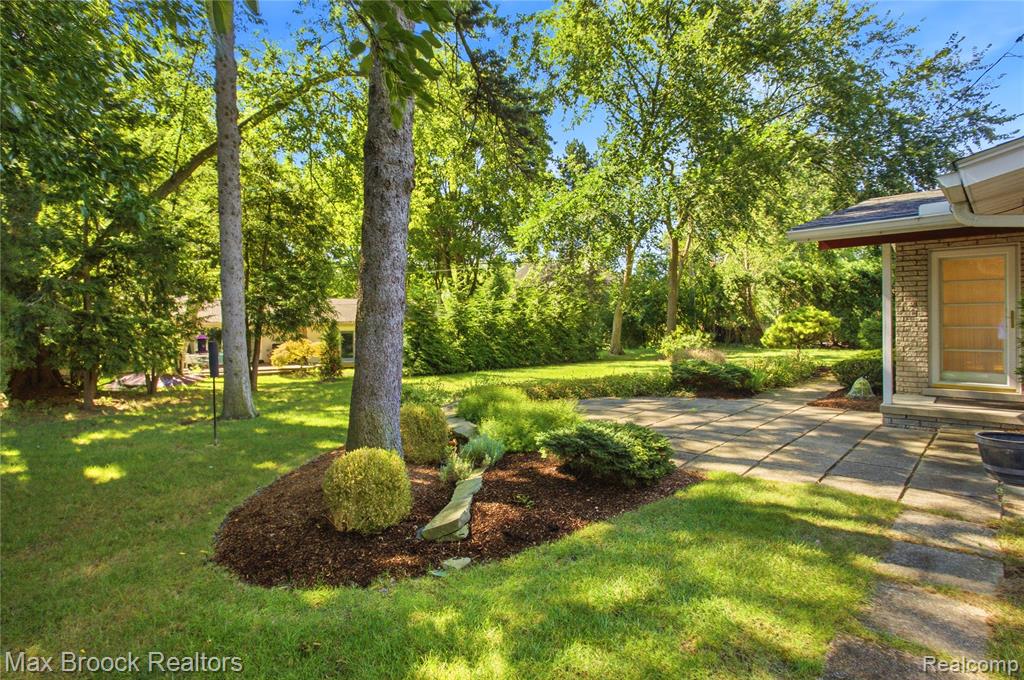 3159 Middlebury Lane Property Photo 8