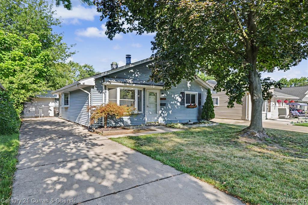 7908 Clippert Street Property Photo 1
