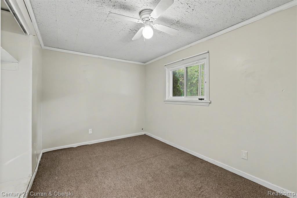 7908 Clippert Street Property Photo 9