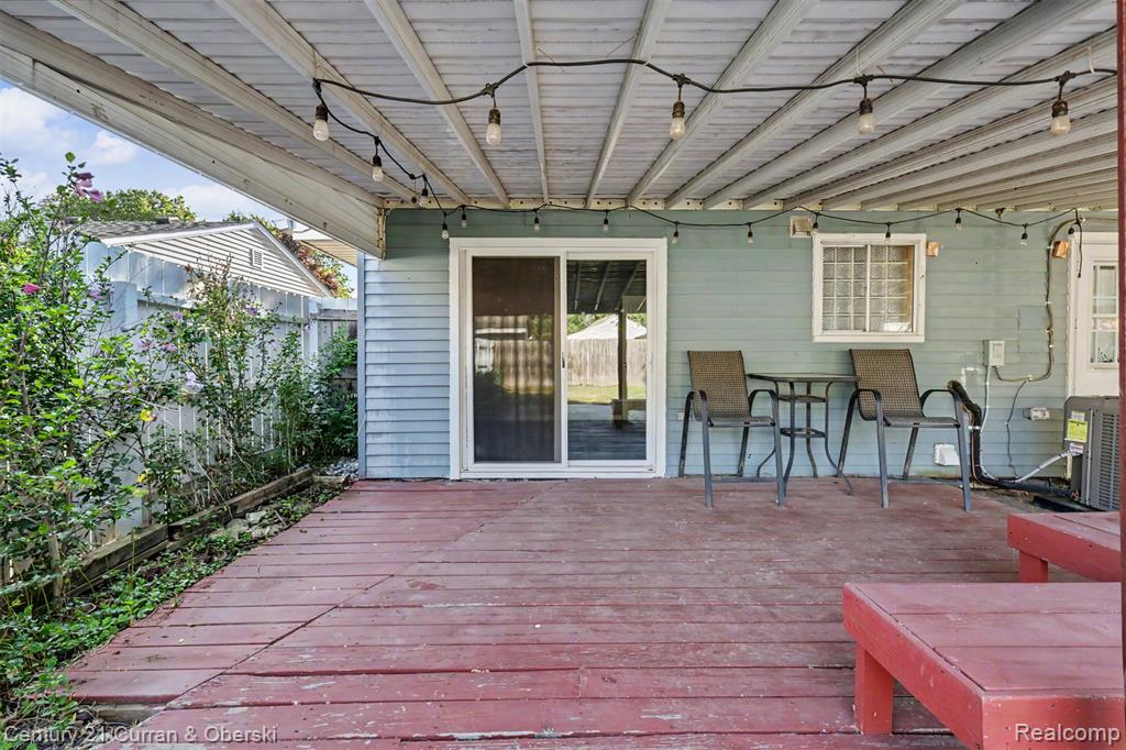 7908 Clippert Street Property Photo 20