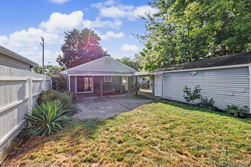 7908 Clippert Street Property Photo 22