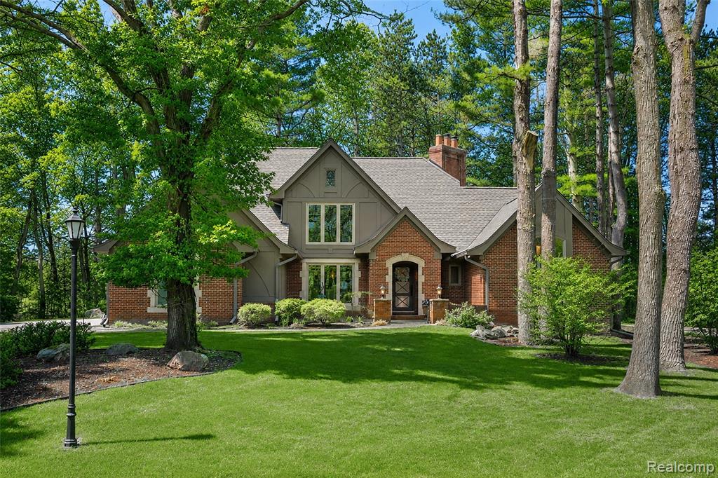 102 Kirksway Lane Property Photo 1