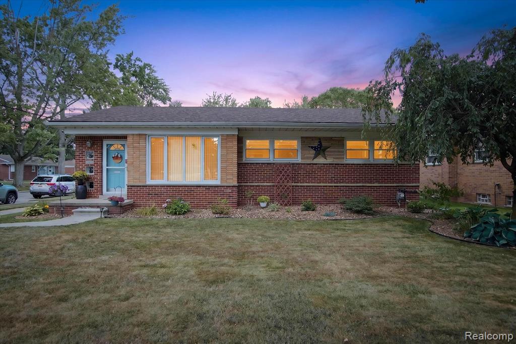9072 Denne Street Property Photo 1