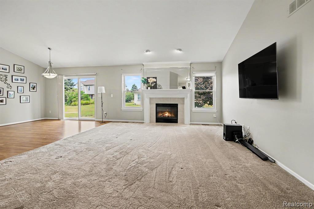 4251 Timberline Drive Property Photo 3