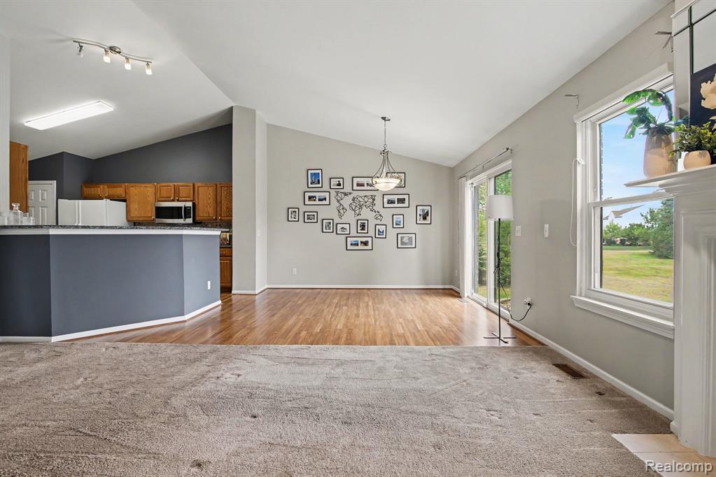 4251 Timberline Drive Property Photo 5