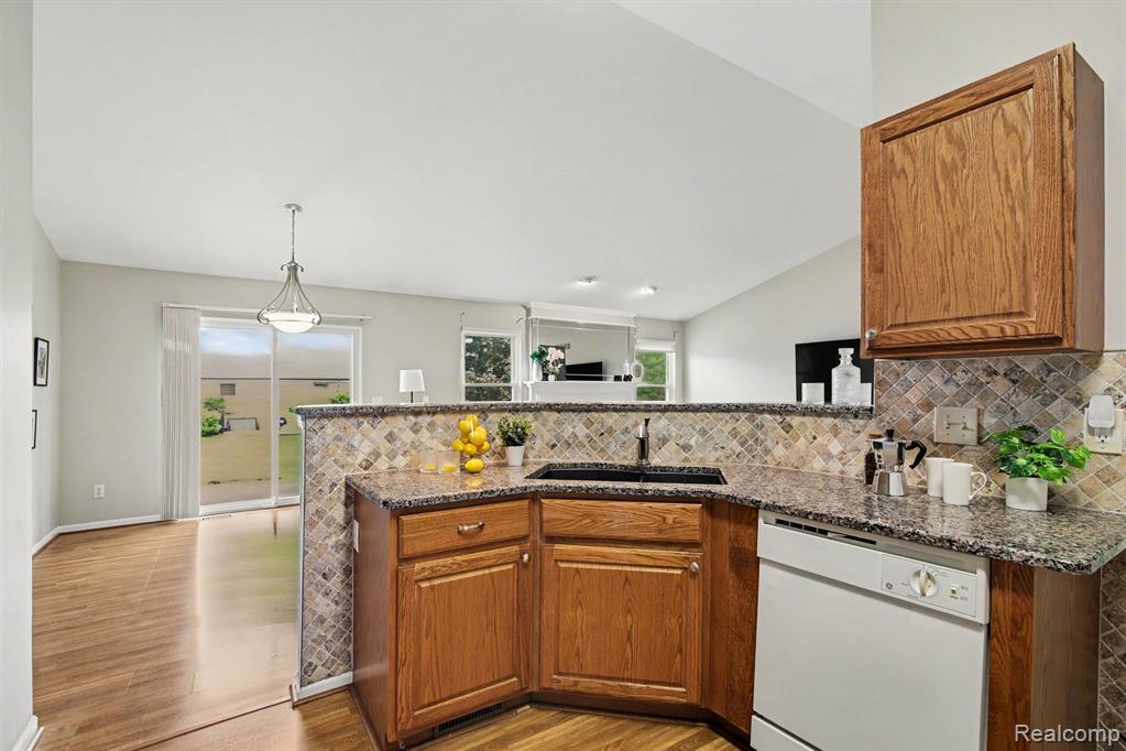 4251 Timberline Drive Property Photo 9