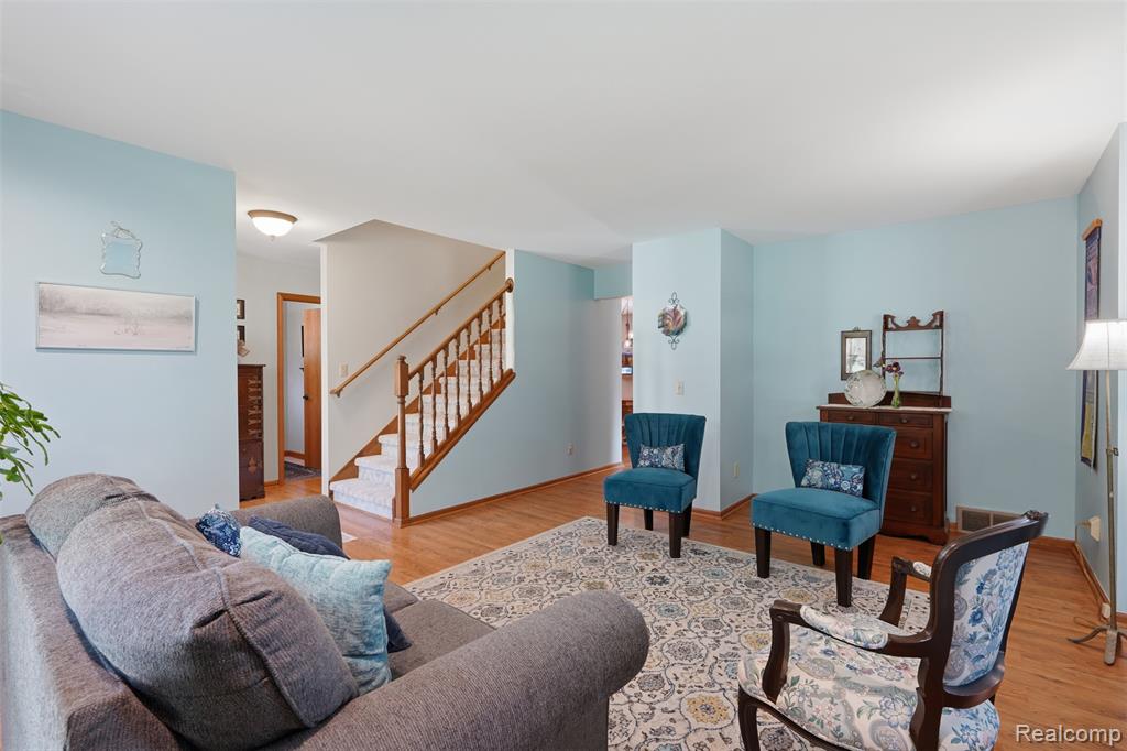 9380 Englishman Drive Property Photo 10