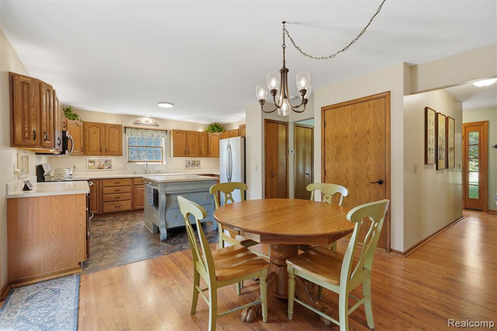 9380 Englishman Drive Property Photo 17
